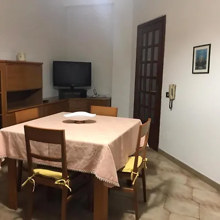 Apartment Luminoso E Spazioso Al Primo Piano Capoterra