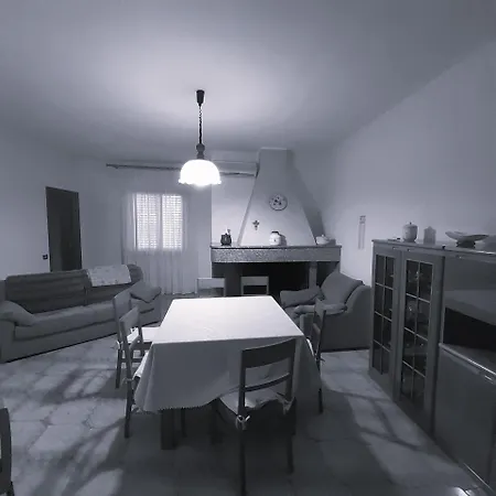 Luminoso E Spazioso Al Primo Piano Apartment